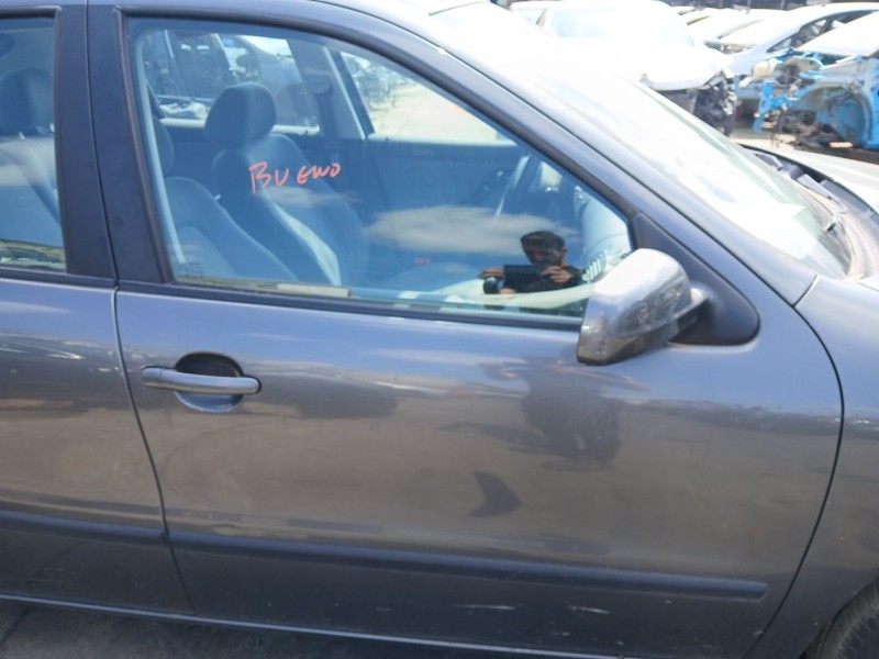 Recambio de puerta delantera derecha para seat leon (1m1) 1.6 16 v referencia OEM IAM   