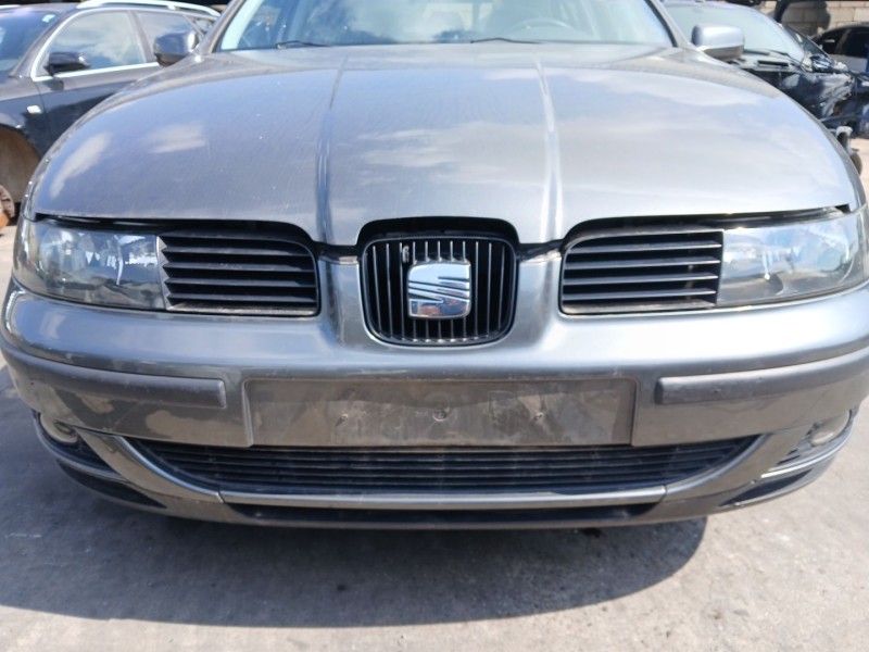 Recambio de paragolpes delantero para seat leon (1m1) 1.6 16 v referencia OEM IAM   