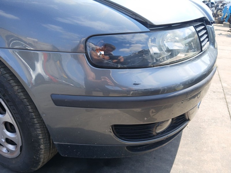 Recambio de paragolpes delantero para seat leon (1m1) 1.6 16 v referencia OEM IAM   