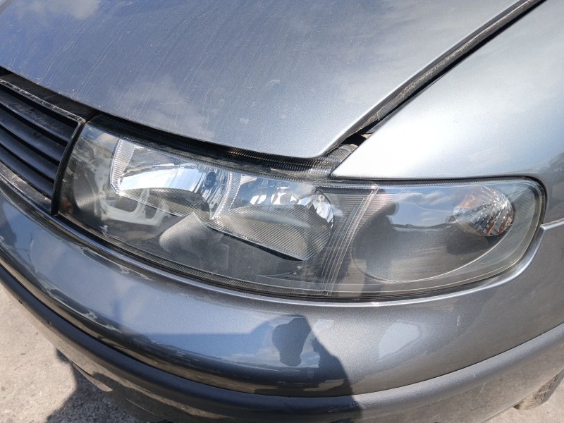 Recambio de faro izquierdo para seat leon (1m1) 1.6 16 v referencia OEM IAM   