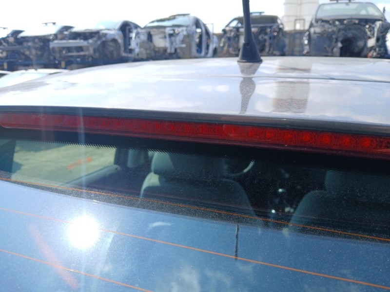 Recambio de luz central de freno para seat leon (1m1) 1.6 16 v referencia OEM IAM   