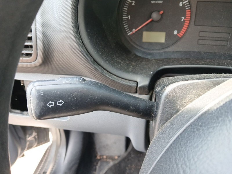 Recambio de mando intermitentes para seat leon (1m1) 1.6 16 v referencia OEM IAM   