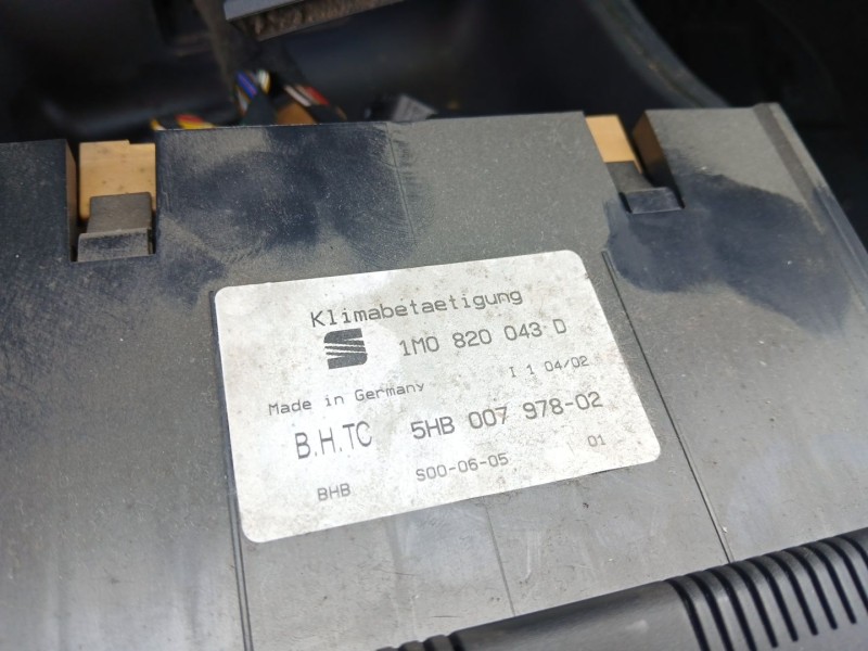 Recambio de mando climatizador para seat leon (1m1) 1.6 16 v referencia OEM IAM   