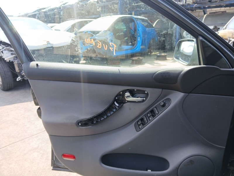 Recambio de elevalunas delantero izquierdo para seat leon (1m1) 1.6 16 v referencia OEM IAM   