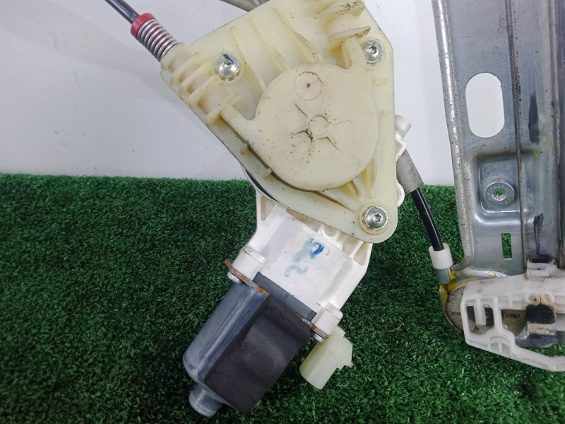 Recambio de elevalunas delantero izquierdo para dodge caliber 2.0 16v crd cat referencia OEM IAM 05074799AA ELECTRICO - CON.MOTO