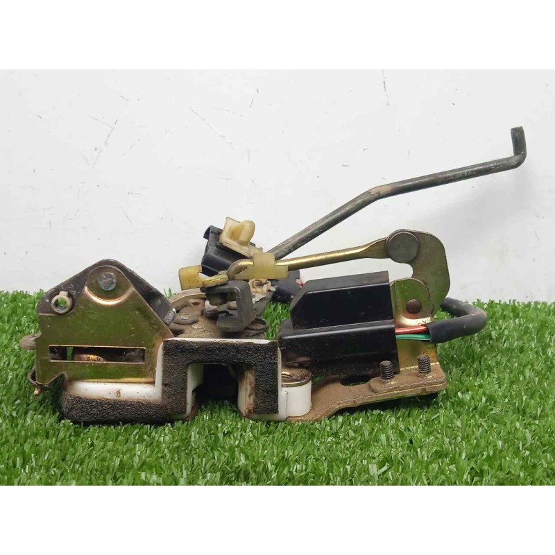 Recambio de cerradura puerta delantera izquierda para mitsubishi galloper (hyundai) 2.5 turbodiesel referencia OEM IAM  3.PUERTA