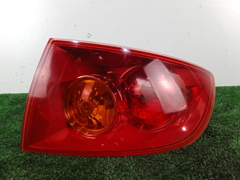 Recambio de piloto trasero derecho para mazda 3 sedán (bk) 2.0 (bkep) referencia OEM IAM SIN REFERENCIA 03-07 - 4.PUERTAS ROJO -