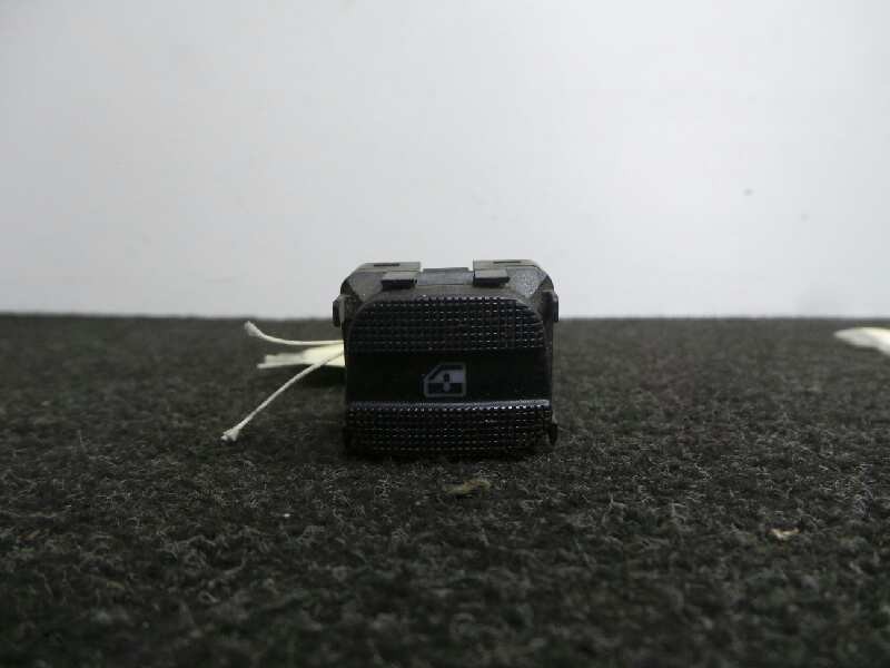 Recambio de mando elevalunas trasero derecho para volkswagen passat berlina (3a2) 2.0 referencia OEM IAM   5 PINES