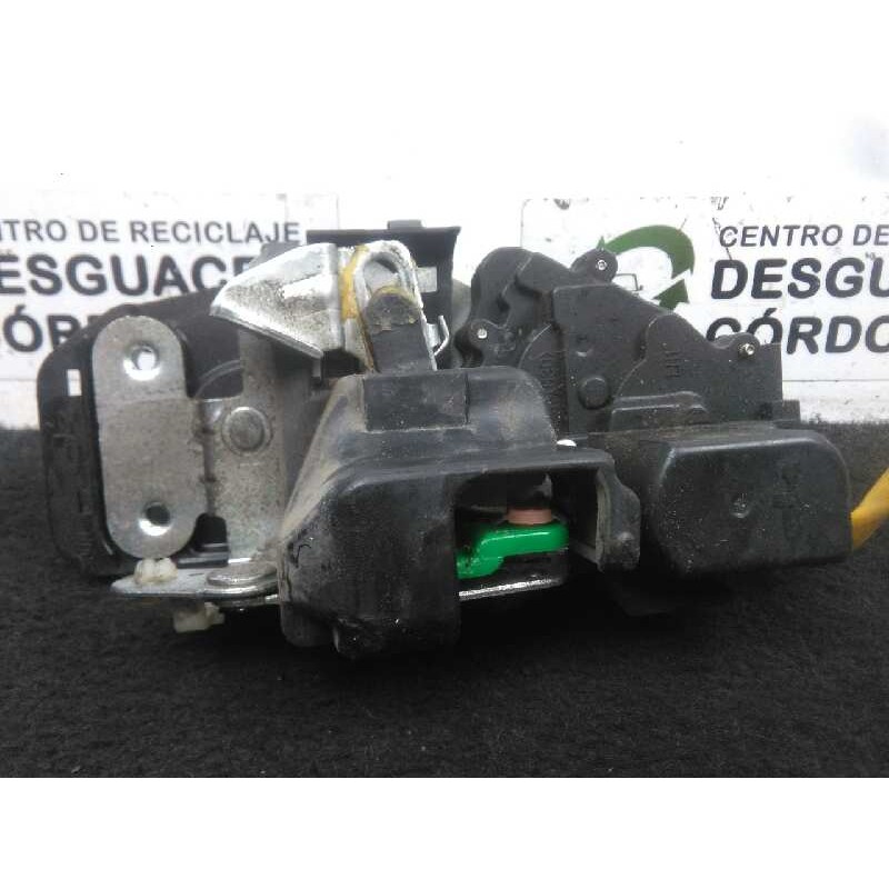 Recambio de cerradura puerta trasera izquierda para kia sorento 2.5 crdi referencia OEM IAM  2.PINES 