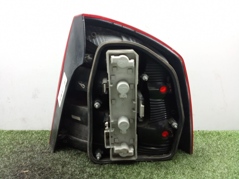 Recambio de piloto trasero izquierdo para skoda octavia ii (1z3) 1.6 lpg referencia OEM IAM SIN REFERENCIA 09-13 