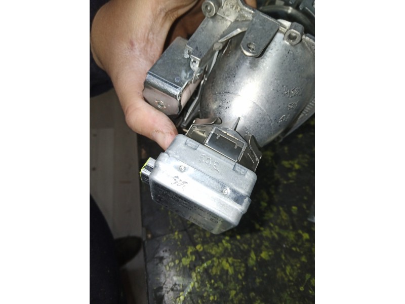 Recambio de faro izquierdo para mini countryman (r60) 1.6 16v referencia OEM IAM 1305310485  