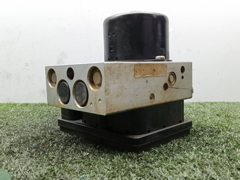 Recambio de abs para volvo xc70 2.4 diesel cat referencia OEM IAM P30714952 - 10020404894 - 30714956  