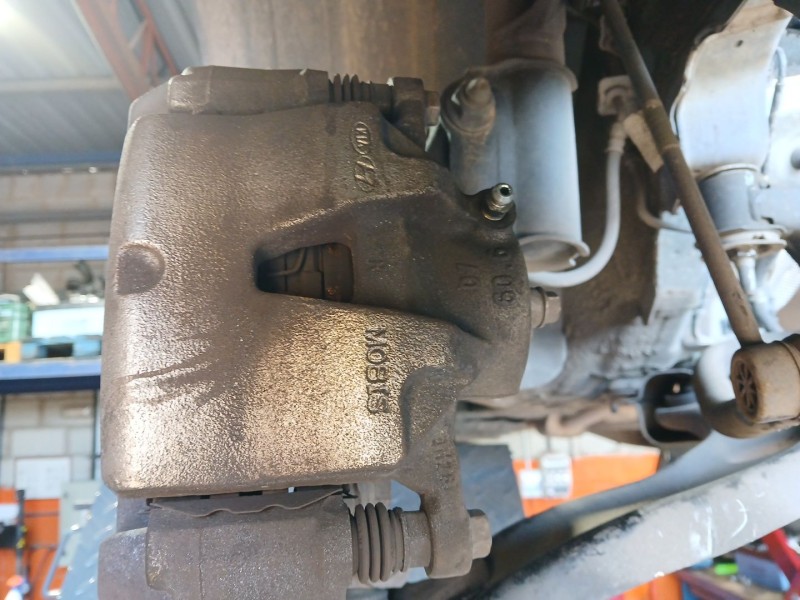 Recambio de pinza freno delantera derecha para hyundai tucson (tl, tle) 1.6 gdi referencia OEM IAM   