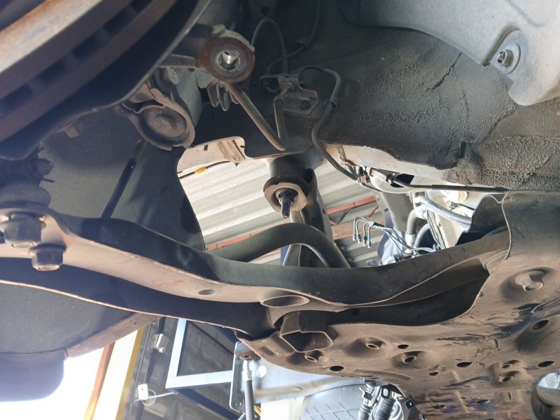 Recambio de brazo suspension inferior delantero izquierdo para hyundai tucson (tl, tle) 1.6 gdi referencia OEM IAM   