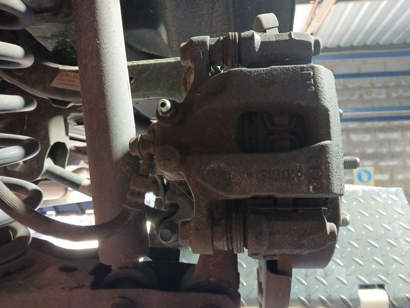 Recambio de pinza freno trasera derecha para hyundai tucson (tl, tle) 1.6 gdi referencia OEM IAM   