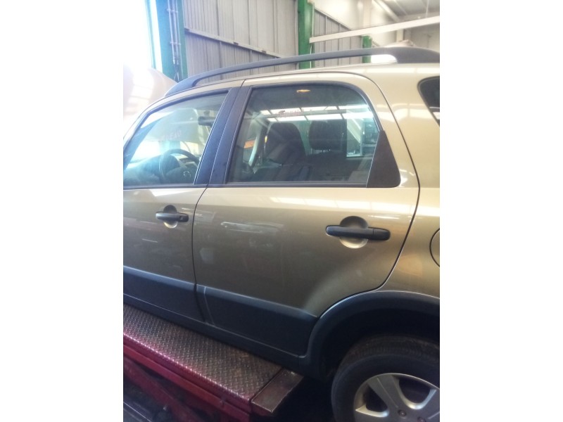 Recambio de puerta trasera izquierda para fiat sedici (189_) 1.9 d multijet referencia OEM IAM   