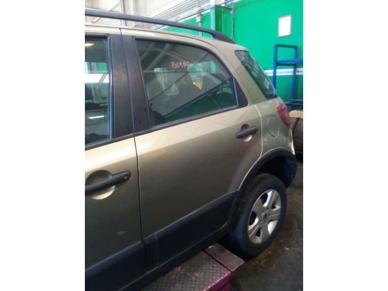 Recambio de puerta trasera izquierda para fiat sedici (189_) 1.9 d multijet referencia OEM IAM   