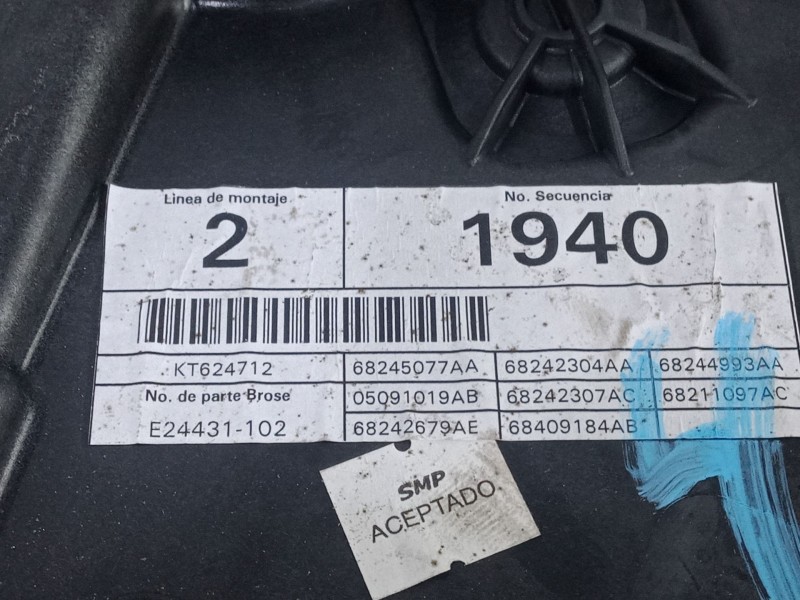 Recambio de elevalunas delantero izquierdo para jeep compass (mp, m6, mv, m7) 1.4 multiair 4x4 referencia OEM IAM E24431102 ELEC