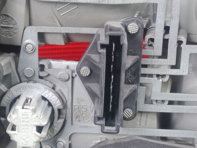 Recambio de piloto trasero derecho para mercedes-benz clase s (w220, v220) s 320 cdi (220.026, 220.126) referencia OEM IAM SIN R