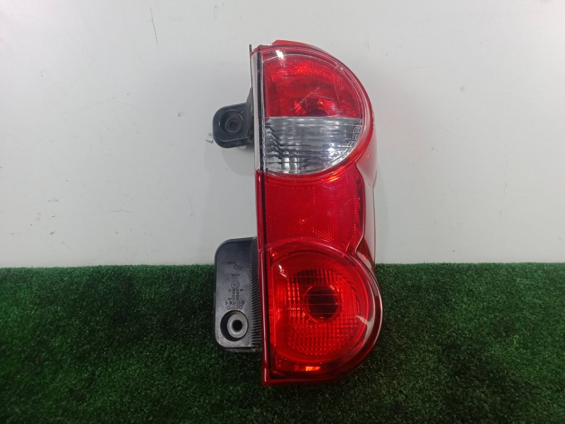 Recambio de piloto trasero izquierdo para nissan nv200 furgoneta 1.5 dci 85 (m20, m20m) referencia OEM IAM SIN REFERENCIA  