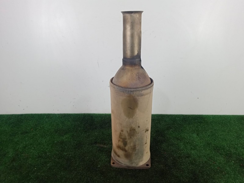 Recambio de filtro de particulas para peugeot 407 (6d_) 2.0 hdi 135 (6drhrh, 6drhre, 6drhrg, 6drhrj) referencia OEM IAM F104  