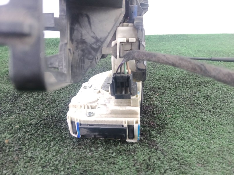 Recambio de cerradura puerta delantera derecha para jeep compass (mp, m6, mv, m7) 1.4 multiair 4x4 referencia OEM IAM A032111 4.