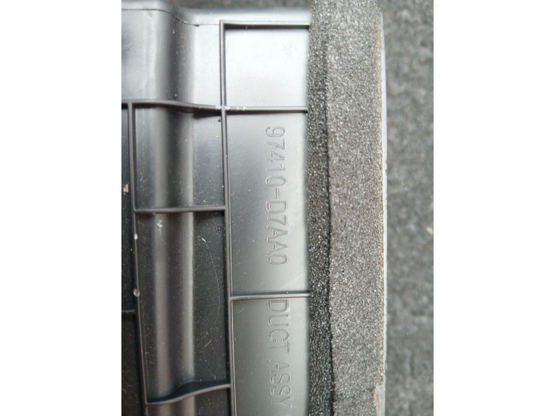 Recambio de aireador delantero central para hyundai tucson (tl, tle) 1.6 gdi referencia OEM IAM 97410D7AA0 MOBIS 