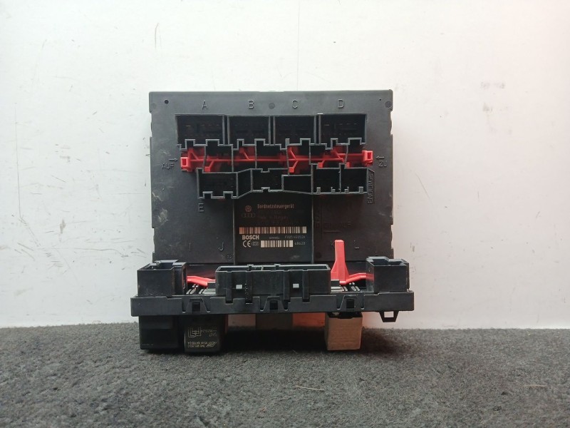Recambio de caja reles / fusibles para volkswagen touran (1t1, 1t2) 1.9 tdi referencia OEM IAM 3C0937049E - F005V00526 BOSCH 