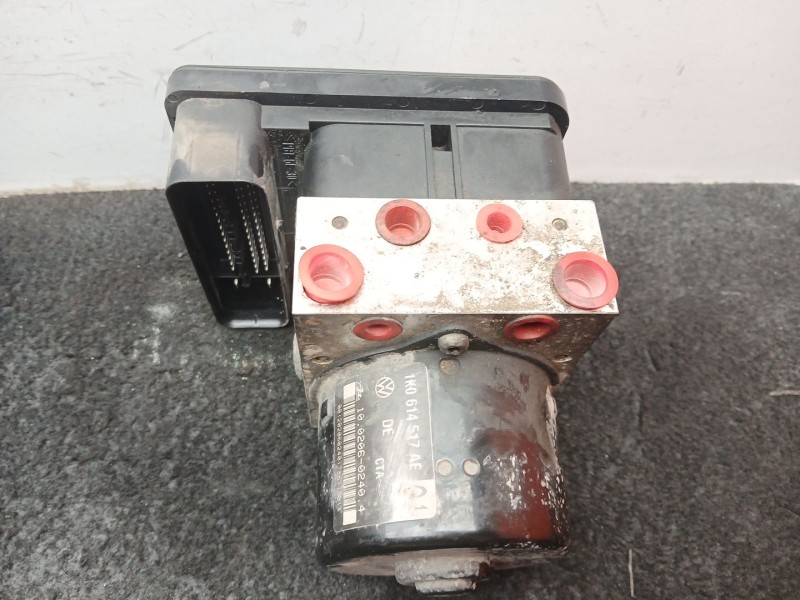 Recambio de abs para volkswagen touran (1t1, 1t2) 1.9 tdi referencia OEM IAM 1K0614517AE - 10020602404 - 1K0907379AC - 100960035