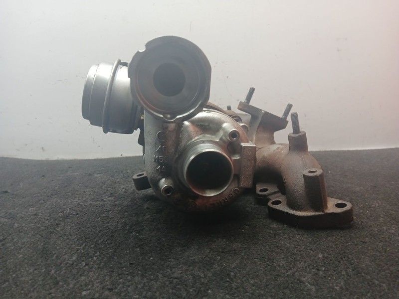 Recambio de turbocompresor para audi a3 (8p1) 2.0 tdi 16v referencia OEM IAM 03G253019A - GT1749VA GARRETT 