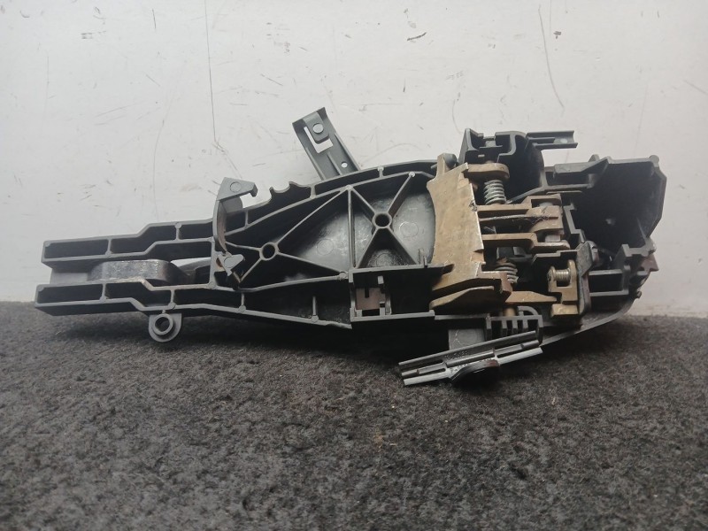 Recambio de maneta exterior trasera derecha para bmw 3 (e90) 320 d referencia OEM IAM SIN REF GRIS OSCURO 