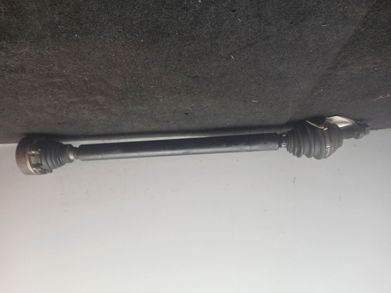Recambio de transmision delantera derecha para volkswagen touran (1t1, 1t2) 1.9 tdi referencia OEM IAM . LONGITUD: 815 MM 