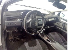 toyota avensis sedán (_t27_) del año 2015 2