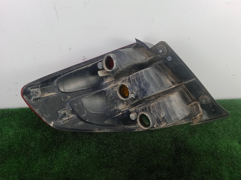 Recambio de piloto trasero derecho para fiat sedici (189_) 1.9 d multijet referencia OEM IAM SIN REFERENCIA  