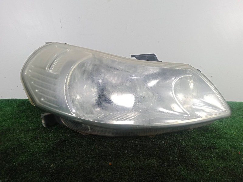 Recambio de faro derecho para fiat sedici (189_) 1.9 d multijet referencia OEM IAM SIN REFERENCIA  HALOGENO