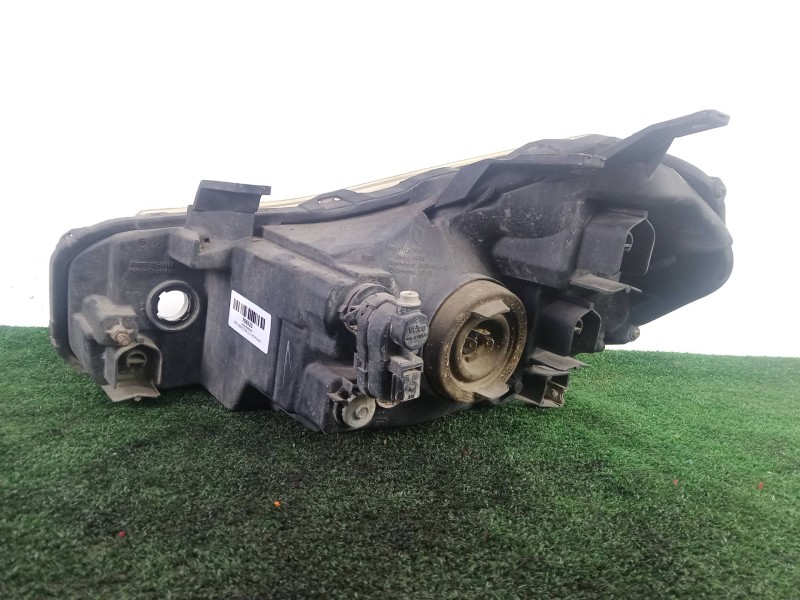 Recambio de faro derecho para fiat sedici (189_) 1.9 d multijet referencia OEM IAM SIN REFERENCIA  HALOGENO
