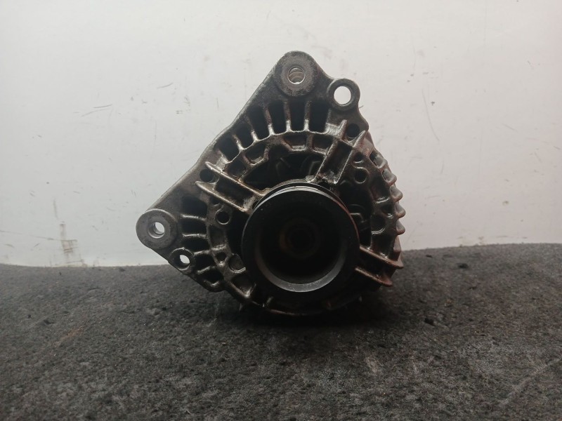 Recambio de alternador para seat leon (1m1) 1.6 16 v referencia OEM IAM 028903028D - 0124325003281 BOSCH 90 A
