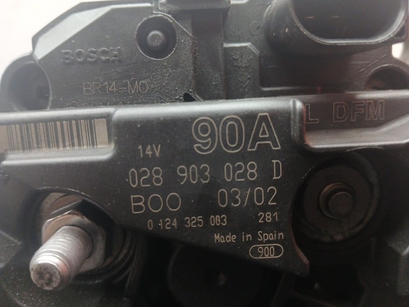 Recambio de alternador para seat leon (1m1) 1.6 16 v referencia OEM IAM 028903028D - 0124325003281 BOSCH 90 A