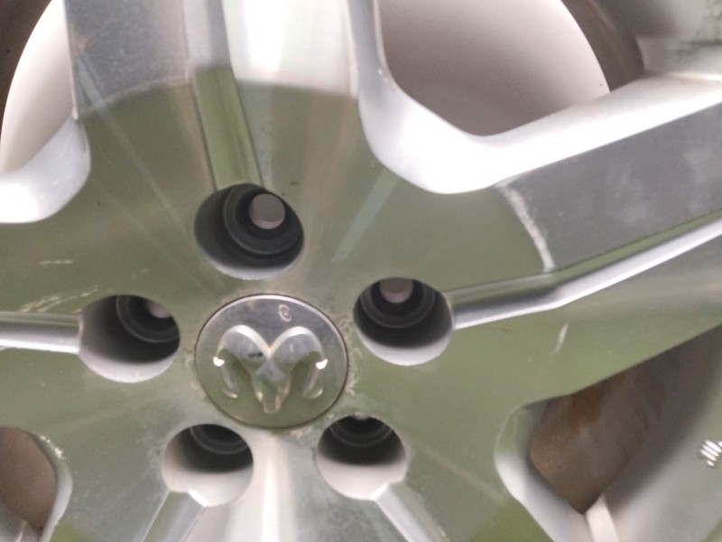 Recambio de llanta para dodge caliber 2.0 16v crd cat referencia OEM IAM 05191765AB  17´´PULGADAS