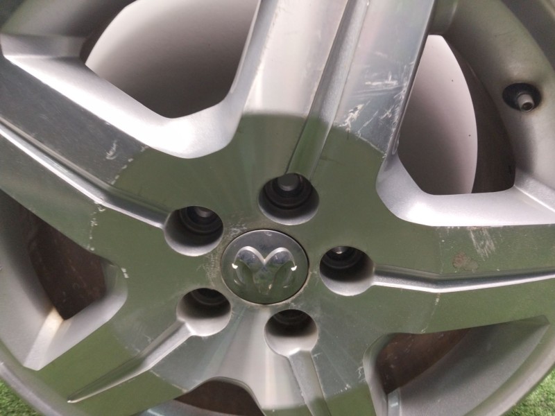 Recambio de llanta para dodge caliber 2.0 16v crd cat referencia OEM IAM 05191765AB  17´´PULGADAS