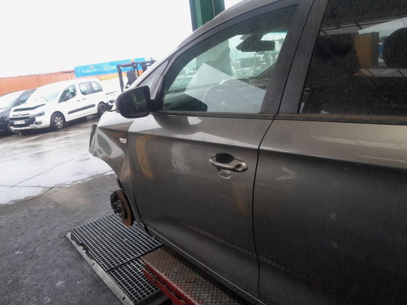Recambio de puerta delantera izquierda para kia carens iv 1.6 gdi referencia OEM IAM   