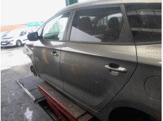 Recambio de puerta trasera izquierda para kia carens iv 1.6 gdi referencia OEM IAM   