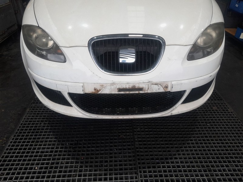 Recambio de paragolpes delantero para seat toledo iii (5p2) 1.9 tdi referencia OEM IAM   