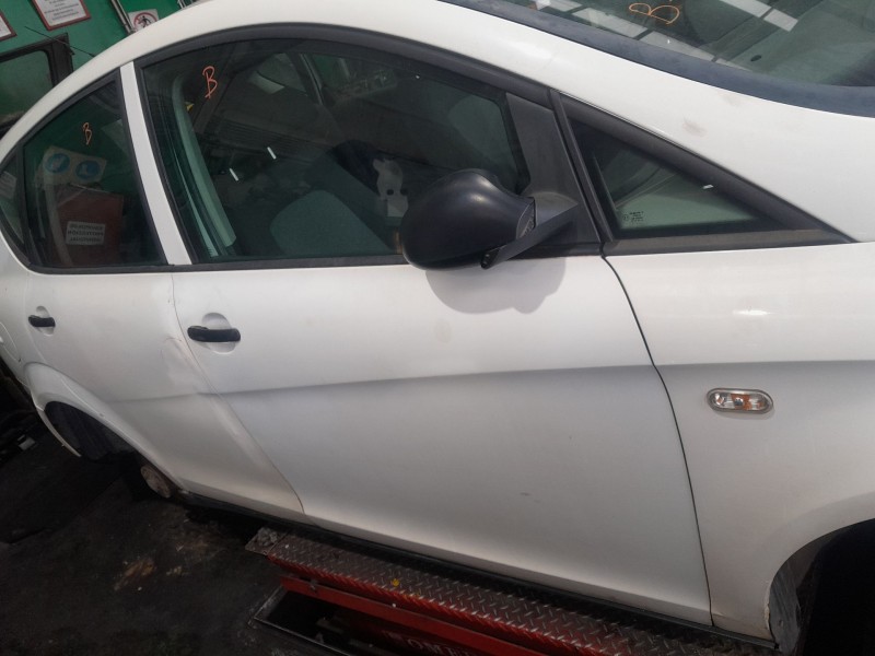 Recambio de puerta delantera derecha para seat toledo iii (5p2) 1.9 tdi referencia OEM IAM   