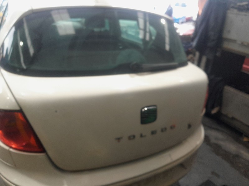 Recambio de porton trasero para seat toledo iii (5p2) 1.9 tdi referencia OEM IAM   