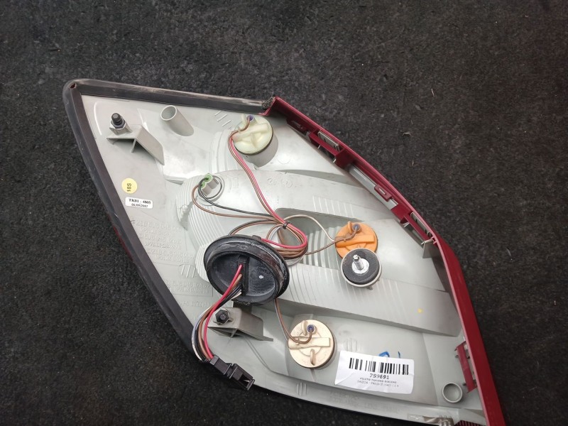 Recambio de piloto trasero derecho para skoda fabia ii (542) 1.4 referencia OEM IAM ZSB5J6945096 - VP7SWX13404AB - 5J6945112 - V