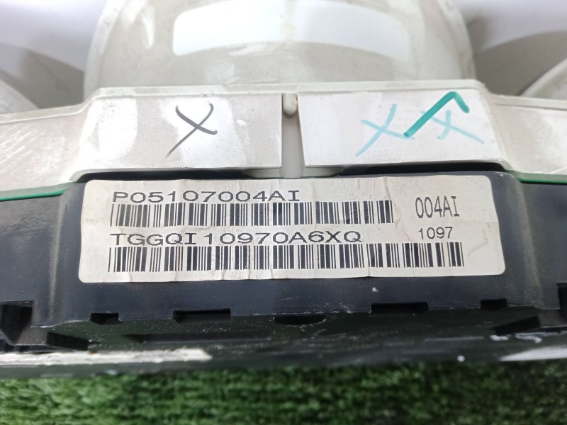 Recambio de cuadro instrumentos para dodge caliber 2.0 16v crd cat referencia OEM IAM P05107004AI - TGGQI10970A6XQ - 1DX44DK5AB 