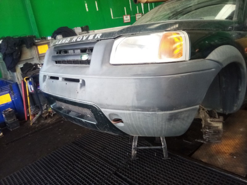 Recambio de paragolpes delantero para land rover freelander i (l314) 2.0 di 4x4 referencia OEM IAM   