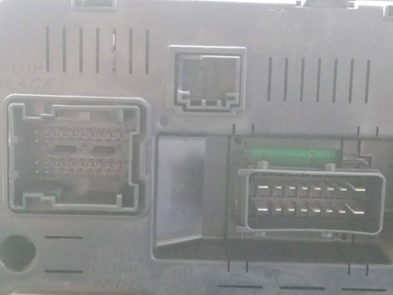 Recambio de caja reles / fusibles para citroën c5 iii (rd_) 1.6 hdi 110 referencia OEM IAM 281197595  