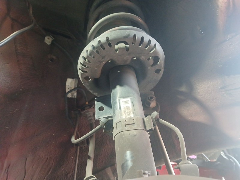 Recambio de amortiguador delantero derecho para skoda fabia ii (542) 1.4 referencia OEM IAM   